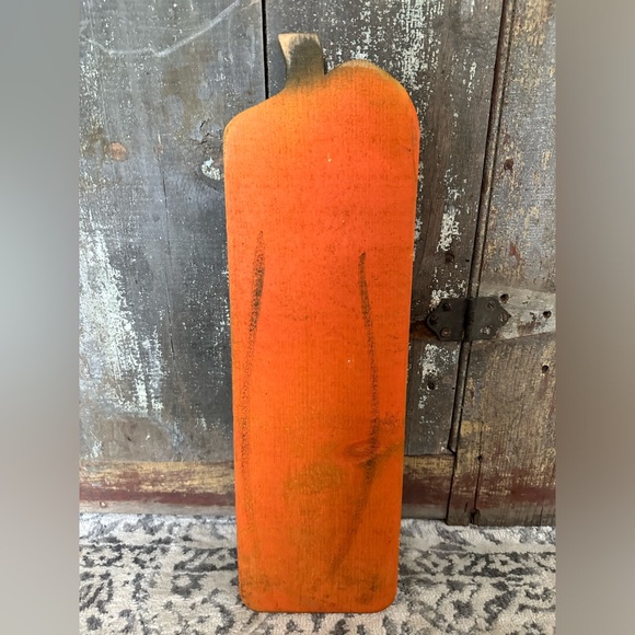 Hand Crafted Wooden Pumpkin Lot - Picture 6 of 7